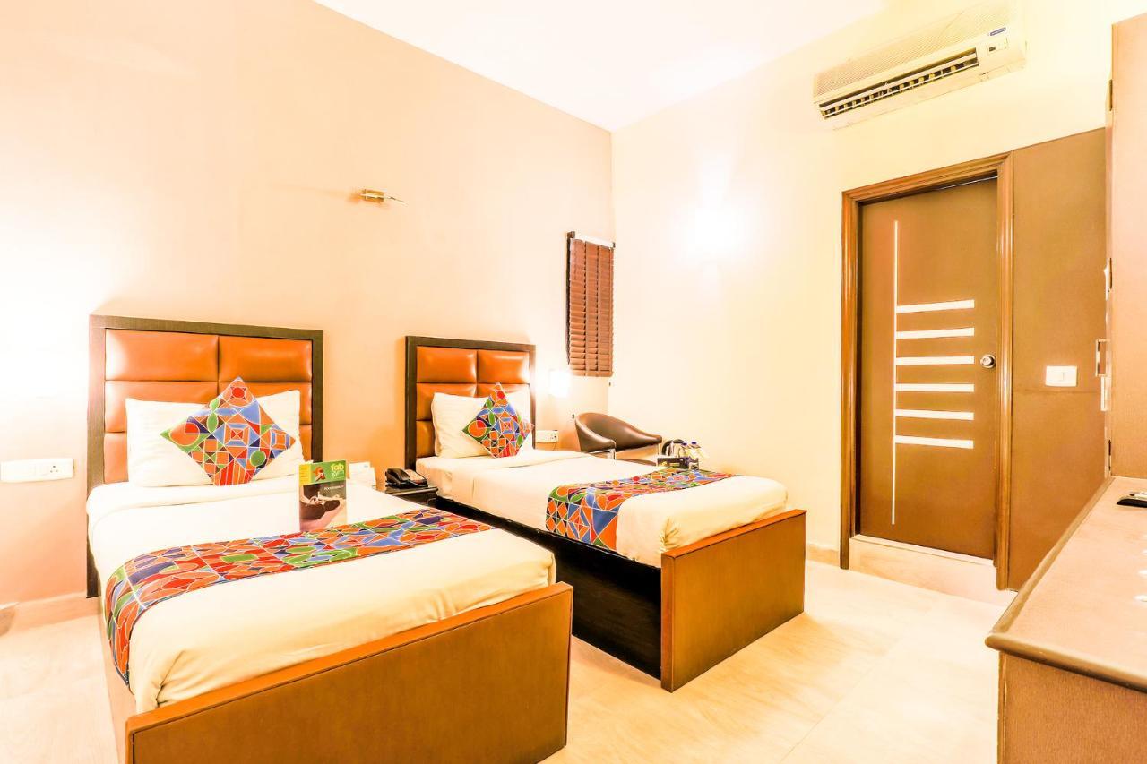 Fabhotel Conclave Boutique New Delhi Buitenkant foto