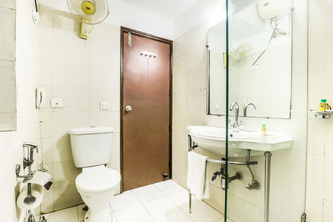 Fabhotel Conclave Boutique New Delhi Buitenkant foto