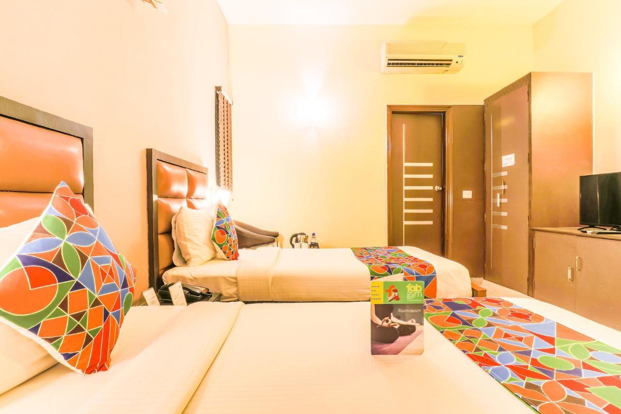 Fabhotel Conclave Boutique New Delhi Buitenkant foto