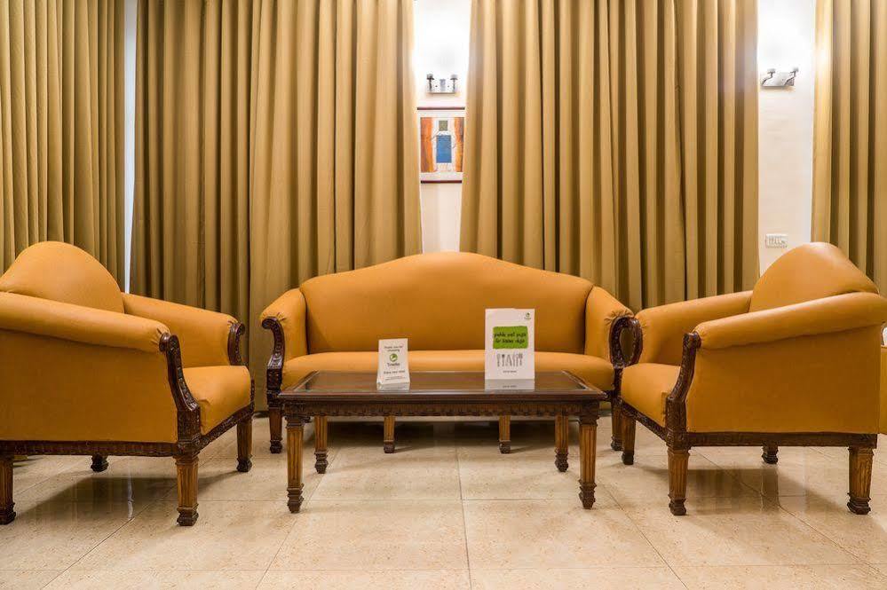 Fabhotel Conclave Boutique New Delhi Buitenkant foto
